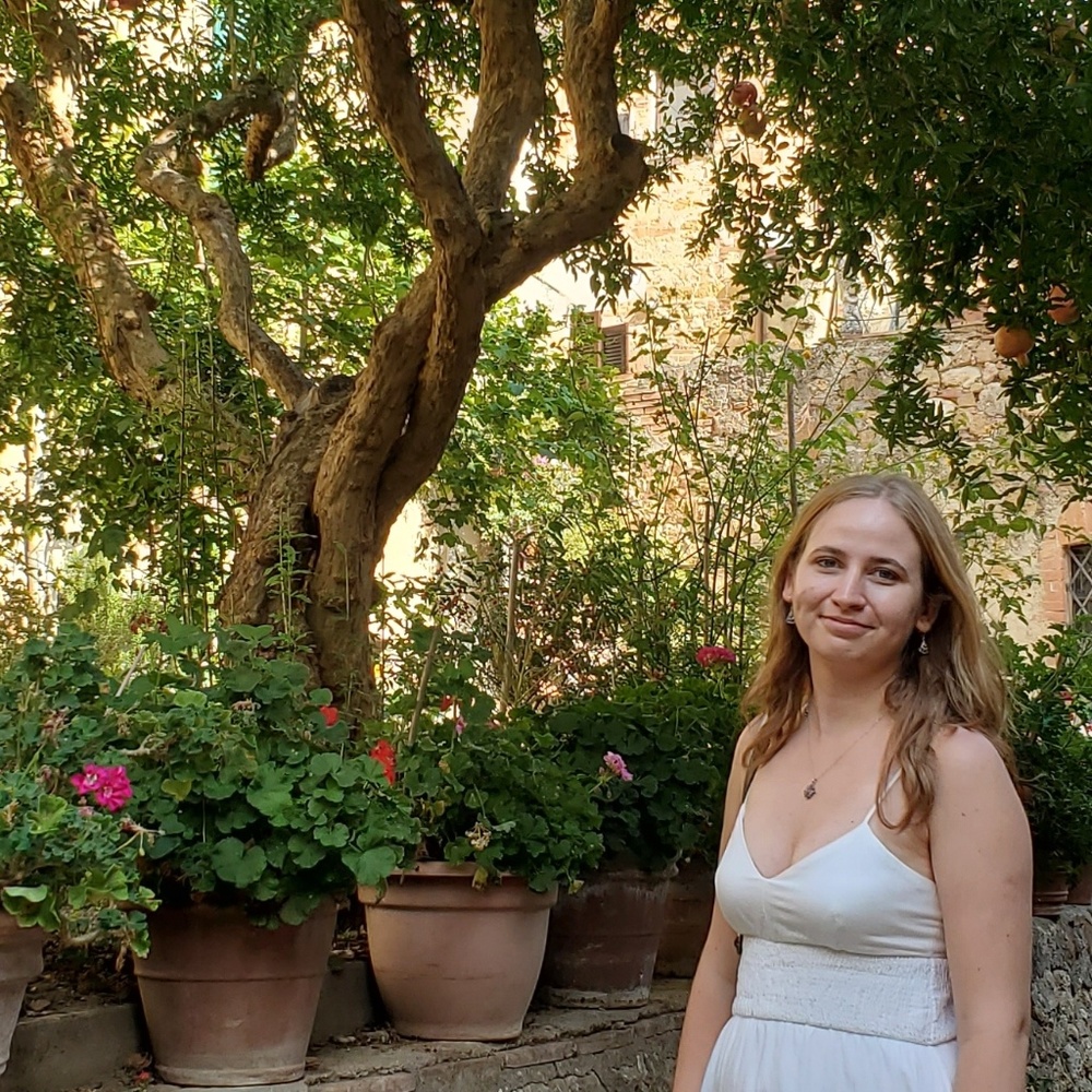 Meet your Posher, Ana
